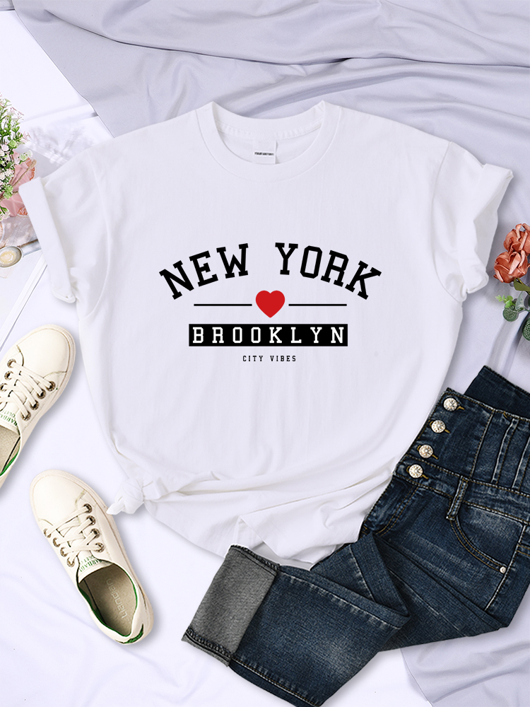 New York Brooklyn City Vibes L - Street Fashion Of New York ulasan dan harga